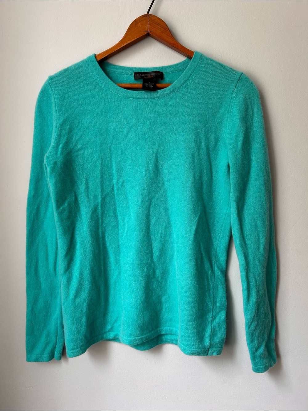 100% Cashmere Preswick & Moore Aqua Long Sleeve Sweater Size Small